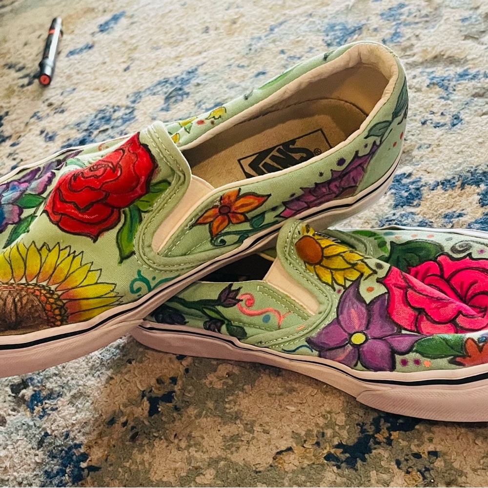 Custom painted floral vans - Picture 7 of 7